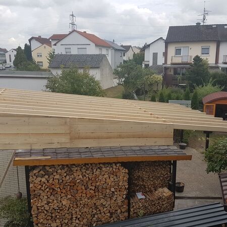 Holzkonstruktion im Dachbau